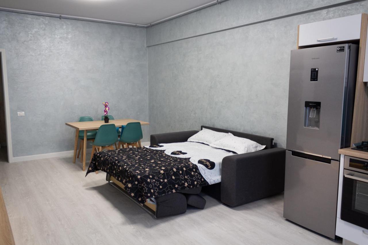 Appartamento Apartament Sara Mamaia Nord Năvodari Esterno foto